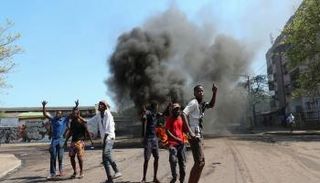 محتجون في موزمبيق