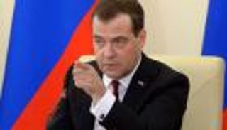 ميدفيديف يحذر ترامب من مصير كينيدي في هذه الحالة