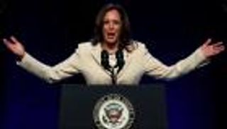 الانتخابات الأمريكية 2024.. هاريس تدلي بصوتها مبكرا