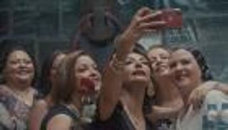 «دخل الربيع يضحك» يمثل مصر بالمسابقة الدولية لمهرجان القاهرة السينمائي