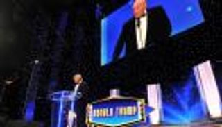 دونالد ترامب.. بطل «معركة المليارديرات» التاريخية في WWE (فيديو)