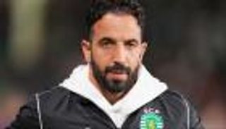 أزمة جديدة تؤخر انطلاقة أموريم مع مانشستر يونايتد