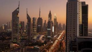 دبي ترسًخ مكانتها نموذجاً عالمياً رائداً في مواصلة النمو