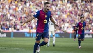 فيران توريس نجم برشلونة