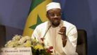 السلطة والمعارضة في السنغال.. «المعركة» تحتدم خارج البرلمان 