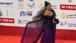 إطلالة رانيا يوسف في مهرجان القاهرة السينمائي.. 4 ساعات من التحضير