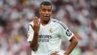 أرقام أساطير ريال مدريد الهجومية تحرج مبابي