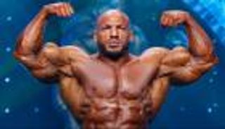 زوجة بيج رامي تعلن خلعه بحكم قضائي