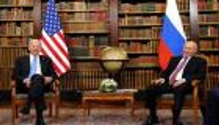 «الهاتف الأحمر» بين روسيا وأمريكا.. الحرارة لا تزال «مقطوعة»