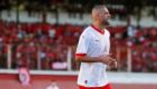 سليماني أحدث ضحاياها.. «موضة كارثية» تهدد الدوري الجزائري (فيديو)