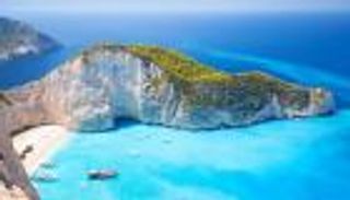 جزر اليونان السياحية خالية من الكربون.. مشروع حالم