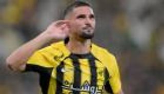 بعد غيابه عن الجزائر.. هل يلحق عوار بمباراة الاتحاد المقبلة؟