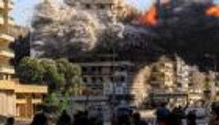 غارات إسرائيل وصواريخ حزب الله.. «أشواك» على طريق هدنة لبنان