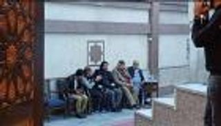 الفنانون يتوافدون على عزاء عادل الفار.. كاريكا ومجدي فكري أول الحاضرين