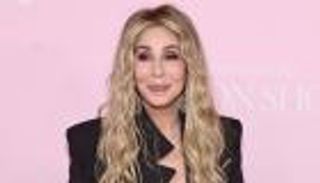 «شير» تفتح قلبها حول تجربتها مع المخرجين ونصيحة ميريل ستريب الذهبية