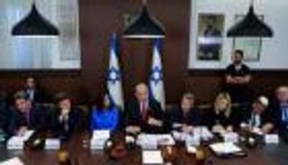 إسرائيل تلوح بـ«العصا» قبل جزرة «وقف إطلاق النار» بلبنان