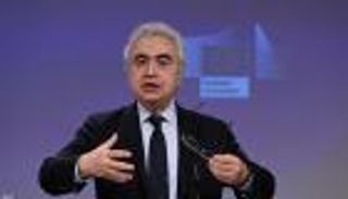 توقعات إيجابية لوكالة الطاقة الدولية.. إمدادات وفيرة للنفط والغاز في 2025