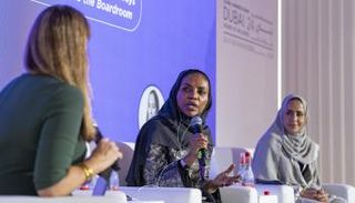 الملهمات الإماراتيات