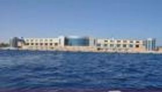 الطقس السيئ يغلق ميناء الغردقة في مصر