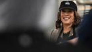 رغم الهزيمة.. هاريس «باقية في المعركة»