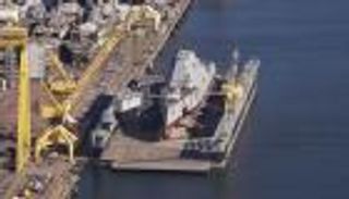 «زوموالت».. مدمرة شبحية أمريكية ستحمل أول سلاح فرط صوتي