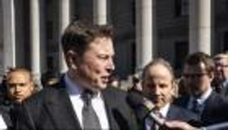 رفض حزمة أجور إيلون ماسك «المهولة» بحكم أمريكي