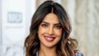 نجوم هوليوود في مهرجان البحر الأحمر2024.. بريانكا تشوبرا وأوليفيا وايلد يتحدثان عن تجربتهما