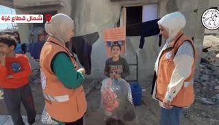 توزيع الأغطية الشتوية في شمال غزة