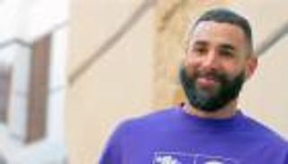 بـ5 رسائل.. بنزيما يدعم ملف استضافة السعودية لكأس العالم 2034 (فيديو)