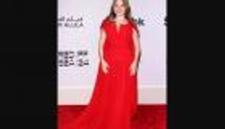 «الأحمر» يسيطر على مهرجان البحر الأحمر السينمائي.. أناقة متوهجة (صور)