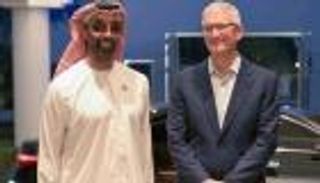 طحنون بن زايد يبحث مع رئيس أبل تعزيز رفاهية المجتمعات وجودة حياة البشر