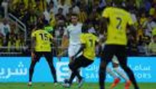 ليس كريستيانو رونالدو.. اختيار مفاجئ لأفضل «مسوق» للدوري السعودي