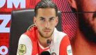 ميسي السبب.. كيف خرج رامز زروقي من جنة أياكس؟