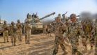 طارق صالح لقواته: استعدوا ليوم الخلاص من الحوثي