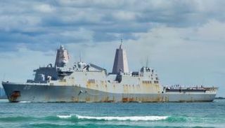 الصدأ يشوه السفينة الأمريكية 