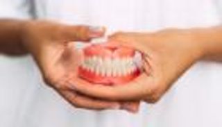 اختراق علمي.. عقار جديد يعيد نمو الأسنان المفقودة