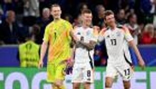 من رباعي ألمانيا إلى بيبي.. اعتزال الأساطير يجتاح الملاعب في 2024