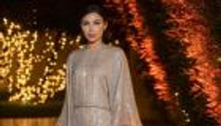 إطلالات مهيرة عبدالعزيز الذهبية.. أناقة وفخامة (صور)