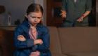 التعامل مع سلوكيات الطفل العدوانية: خطوات عملية لتوجيه طفلك بشكل إيجابي