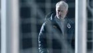 فتح النار على الجميع.. مورينيو ينتقد لاعبي فنربخشة والدوري التركي