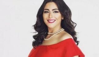 الفناة نهى عابدين