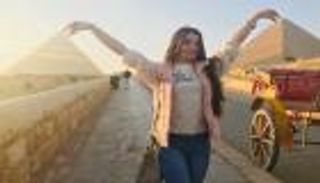 ساعة رقص جوهرة في رأس السنة بـ2.4 ألف دولار.. ولورديانا تتذيل القائمة