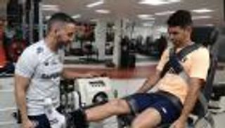 بعد 16 عاما.. أوسكار يعود إلى ساو باولو