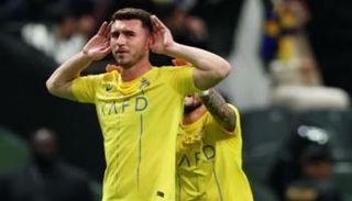 إيمريك لابورت نجم النصر في كأس موسم الرياض