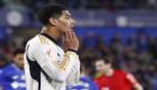 «مغتصب».. بيلينغهام يتهكم على طريد مانشستر يونايتد (فيديو)