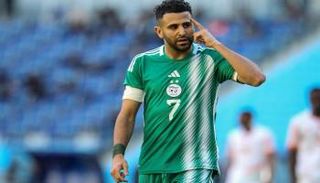 رياض محرز نجم منتخب الجزائر