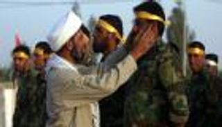 فاطميون وزينبيون.. ألوية تحت ظل «الانتقام الأمريكي» بسوريا