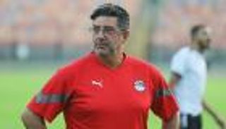 منتخب مصر يفتح طريق فيتوريا إلى الدوري السعودي 