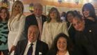 أول تعليق من عمر عبدالعزيز على زواجه في سن الـ70