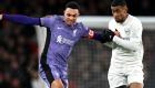 الكلاسيكو رقم 200.. التاريخ يفتح أبوابه لصدام أرسنال وليفربول